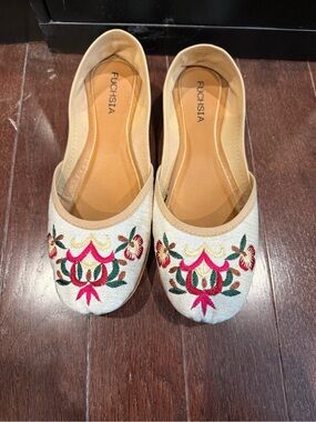 Fuchsia Cream Embroidered Slip-On Ballet Flats